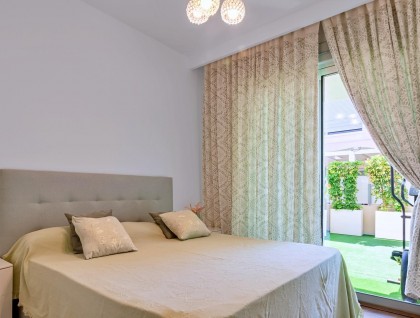 Resale - Villa - Pilar de La Horadada - Pueblo Latino