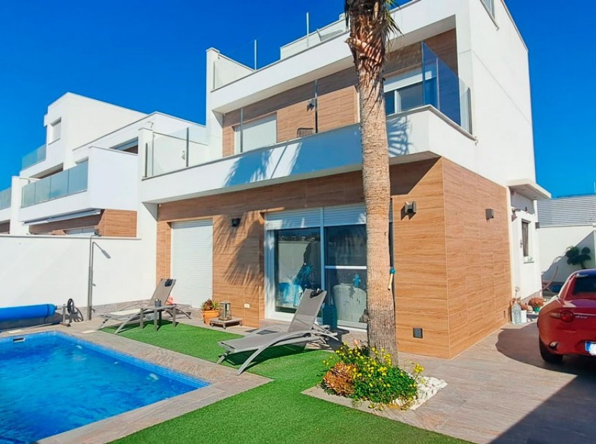 Resale - Villa - Pilar de La Horadada