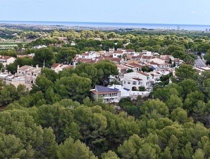 Resale - Villa - Pinar de Campoverde