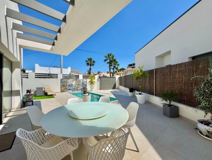 Resale - Villa - San Miguel de Salinas - Blue Lagoon - Galán