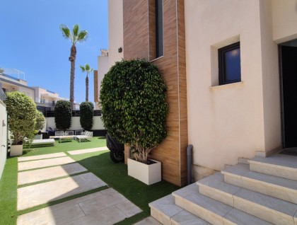 Resale - Villa - Torrevieja - Costa Blanca Sur