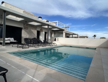 Resale - Villa - Torrevieja - Los Balcones