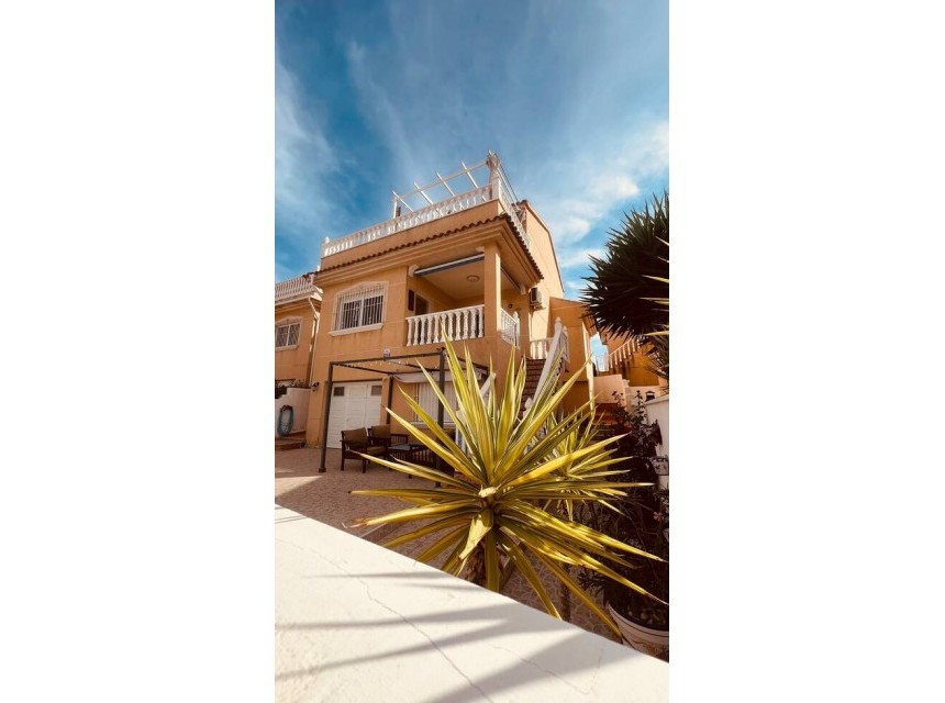 Resale - Villa - Villamartín - Costa Blanca
