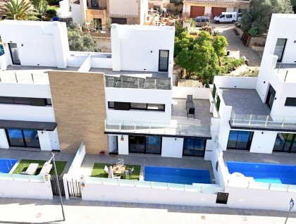 Resale - Villa - Villamartín