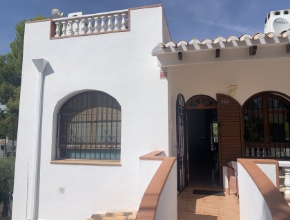 Resale - Villa - Villamartín