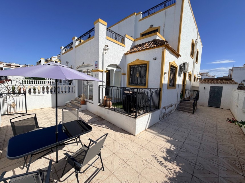 Segunda mano - Adosado - Orihuela - Entre Naranjos Vistabella