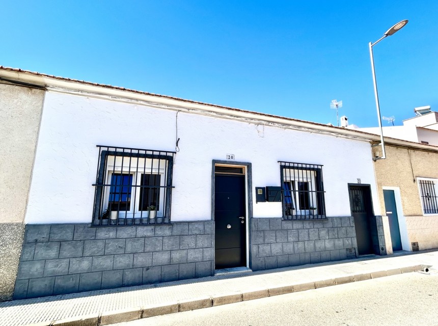 Segunda mano - Adosado - San Miguel de Salinas