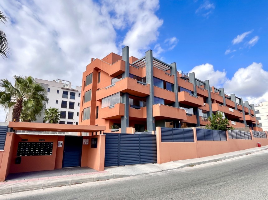 Segunda mano - Apartamento - Orihuela - Villamartín