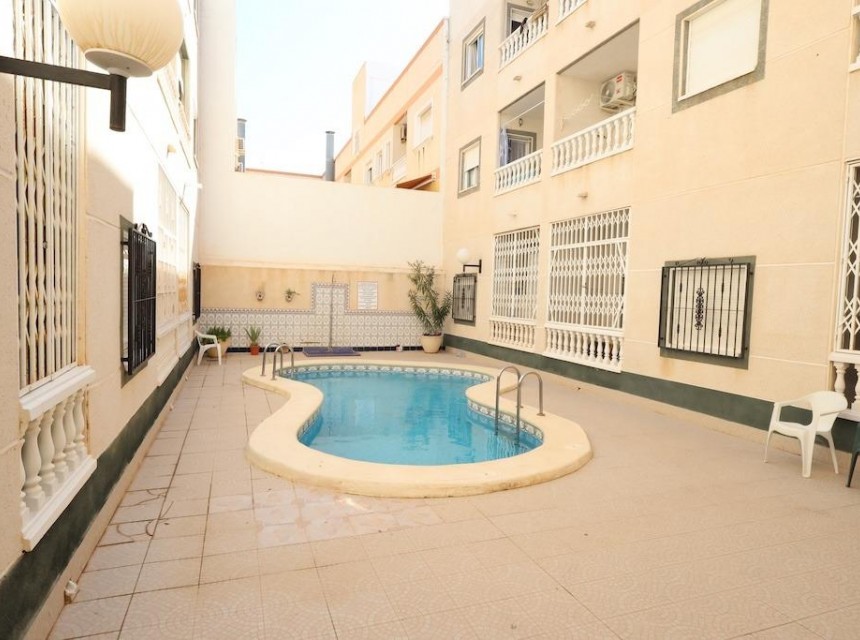 Segunda mano - Apartamento - Torrevieja - Estacion de autobuses