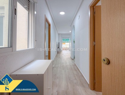 Segunda mano - Apartamento - Torrevieja - Paseo maritimo