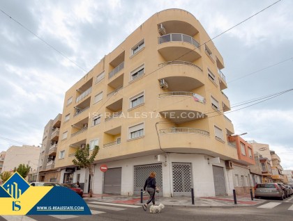 Segunda mano - Apartamento - Torrevieja - Paseo maritimo