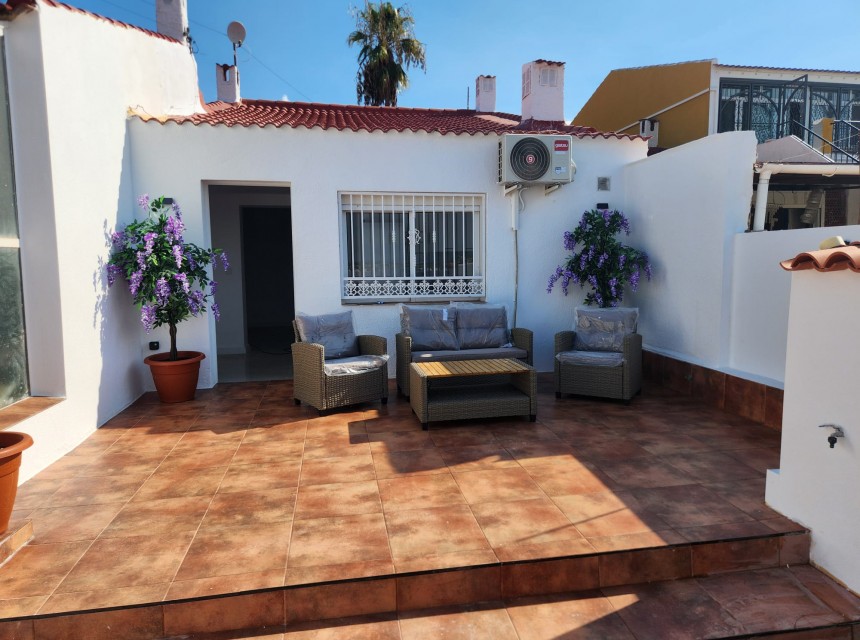 Segunda mano - Apartamento - Torrevieja - Urbanización La Torreta