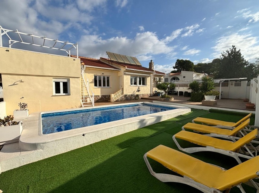 Segunda mano - Chalet - Ciudad Quesada/Rojales - Ciudad Quesada