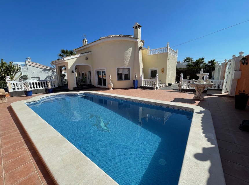 Segunda mano - Chalet - Ciudad Quesada/Rojales - La  Marquesa Golf