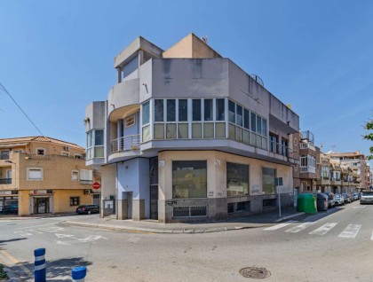 Segunda mano - Local comercial - Torrevieja - Antonio Machado