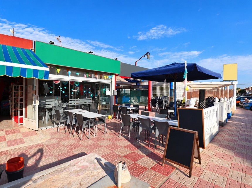 Segunda mano - Local comercial - Torrevieja - El Chaparral