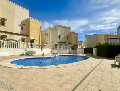 Segunda mano - Semi separado - Orihuela Costa - Los Altos