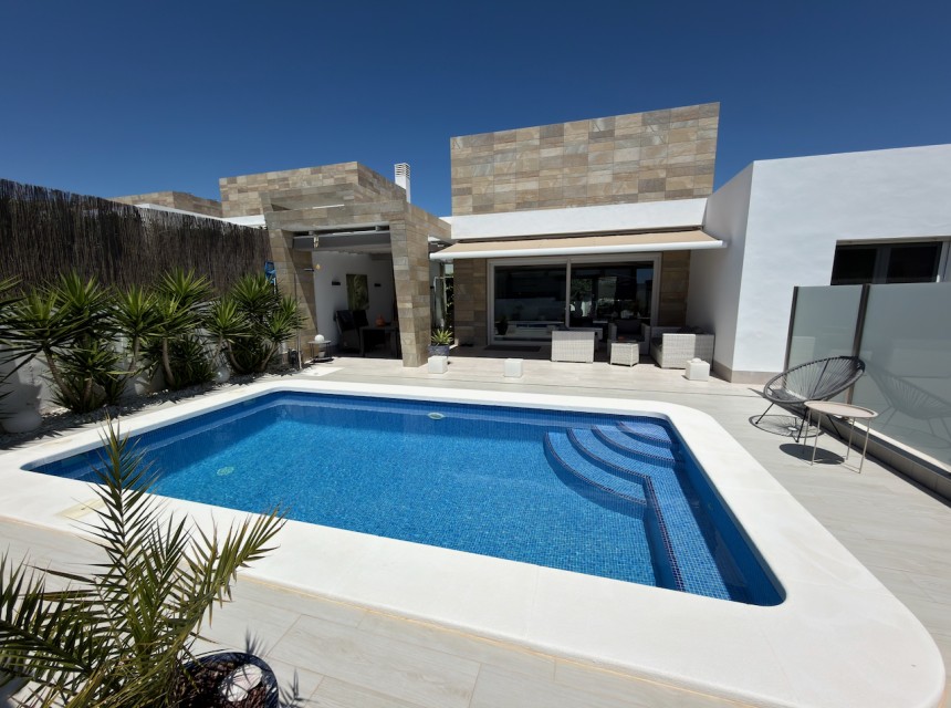 Segunda mano - Villa - Algorfa - La Finca golf