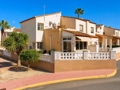 Segunda mano - Villa - Algorfa - Montebello