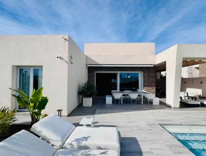 Segunda mano - Villa - Algorfa