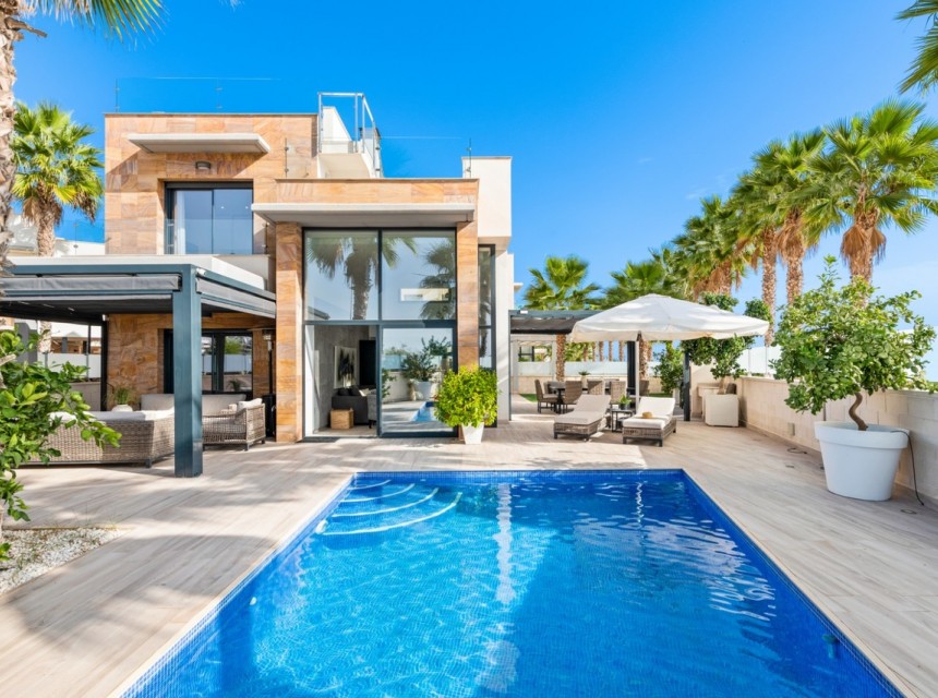 Segunda mano - Villa - Cabo Roig