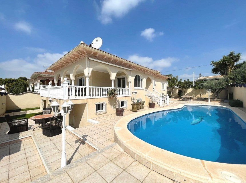Segunda mano - Villa - Ciudad Quesada/Rojales - Central Quesada