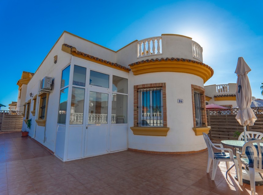 Segunda mano - Villa - Guardamar - El Raso