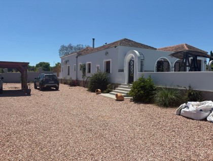 Segunda mano - Villa - Jacarilla