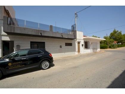 Segunda mano - Villa - Los Montesinos