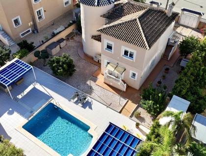 Segunda mano - Villa - Orihuela Costa - La Zenia