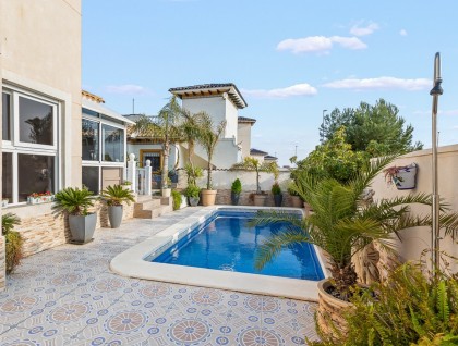 Segunda mano - Villa - Orihuela Costa - Playa Flamenca