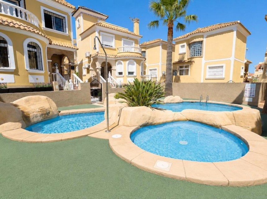 Segunda mano - Villa - Orihuela Costa - Villamartín-Las Filipinas