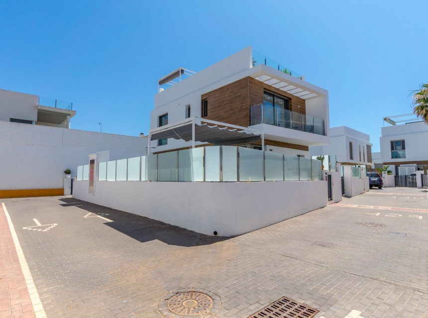 Segunda mano - Villa - Orihuela Costa - Villamartín