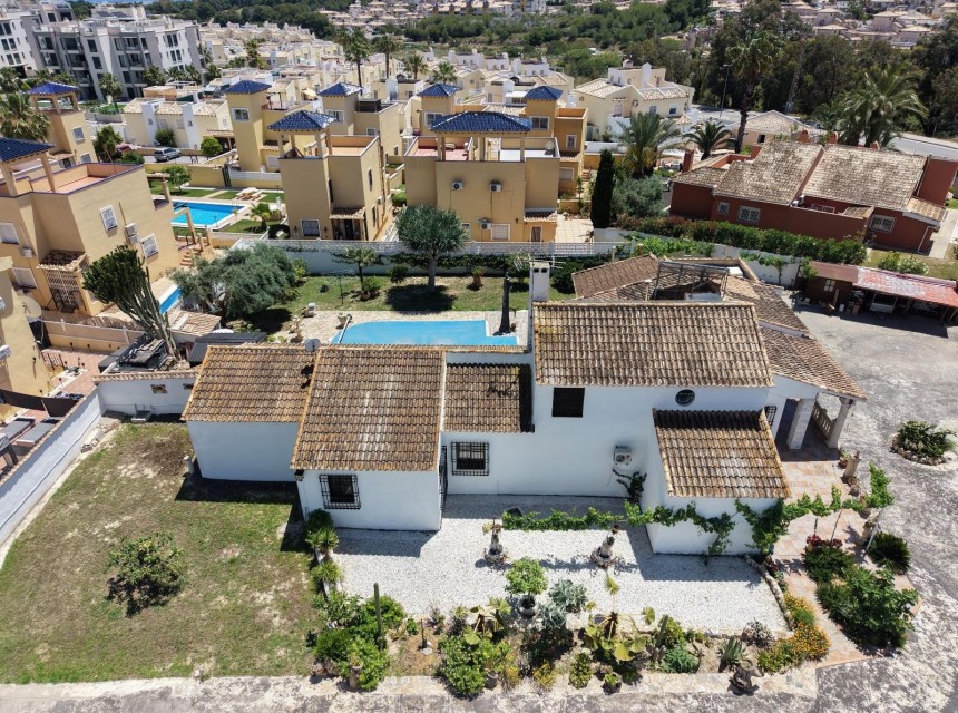 Segunda mano - Villa - Orihuela Costa - Villamartín