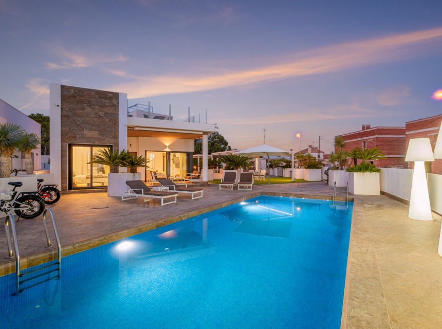 Segunda mano - Villa - Orihuela Costa - Villamartín