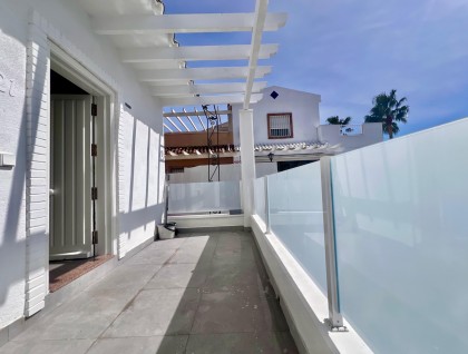 Segunda mano - Villa - San Miguel de Salinas - Las filipinas