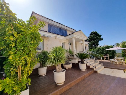 Segunda mano - Villa - Torrevieja - La Mata