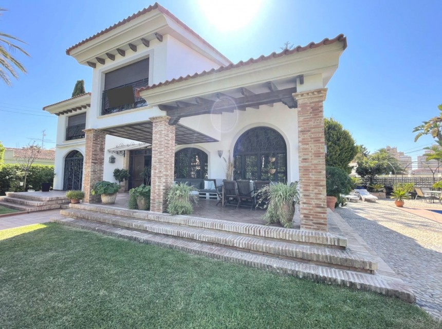 Segunda mano - Villa - Torrevieja - Los Angeles