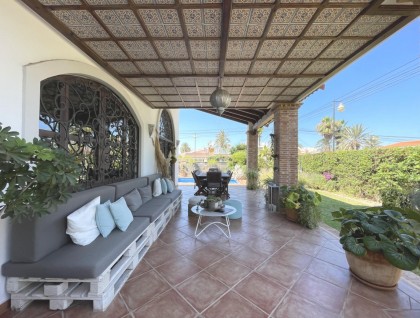 Segunda mano - Villa - Torrevieja - Los Angeles