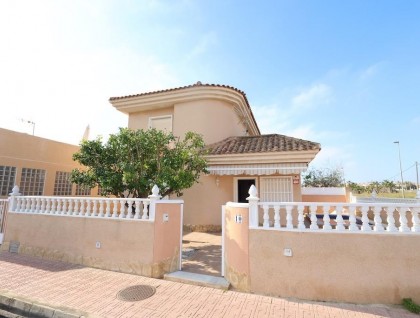Segunda mano - Villa - Torrevieja - Los Balcones