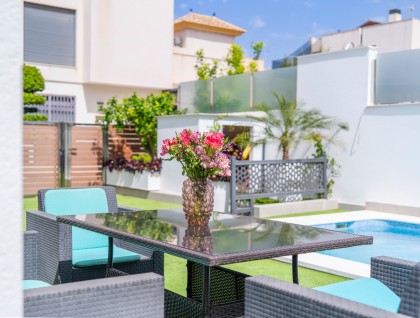 Segunda mano - Villa - Torrevieja