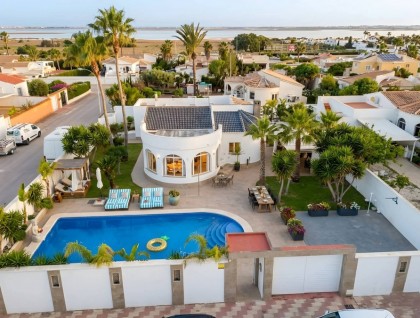 Segunda mano - Villa - Torrevieja