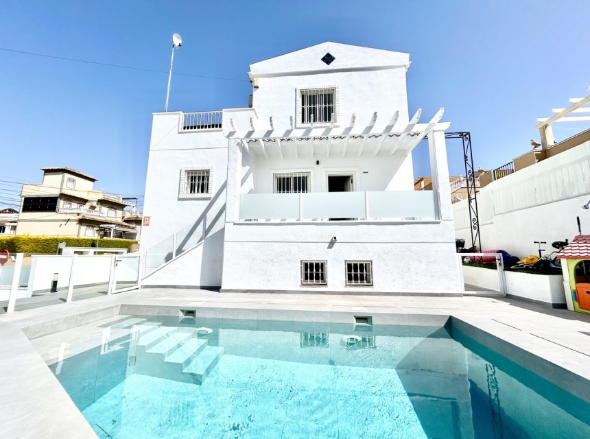 Segunda mano - Villa - Villamartín
