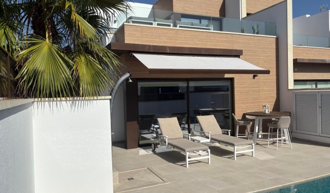 Semi-detached - Resale - Algorfa - La Finca golf