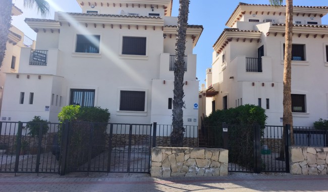 Semi-detached - Resale - Algorfa - La Finca golf