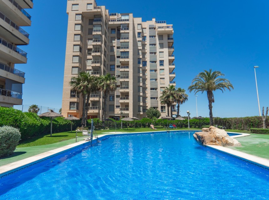 Sprzedaż - Apartament - Guardamar - Puerto Deportivo