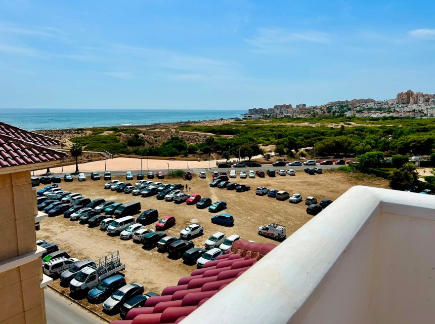 Sprzedaż - Apartament - La Mata, Torrevieja - La Mata