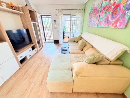 Sprzedaż - Apartament - Los Montesinos - La herrada