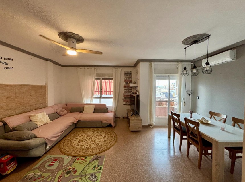 Sprzedaż - Apartament - Los Montesinos
