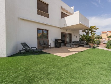 Sprzedaż - Apartament - Orihuela costa - La Zenia